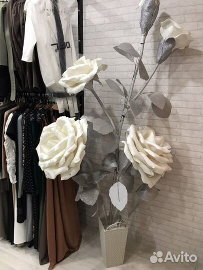 Напольный торшер роза