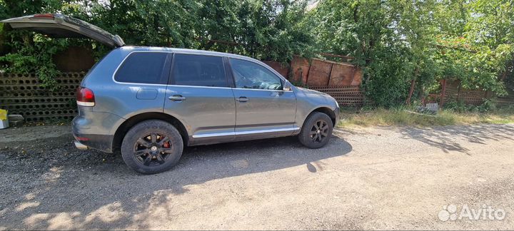 Volkswagen Touareg 3.2 AT, 2003, 530 000 км