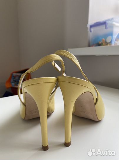 Босоножки zara