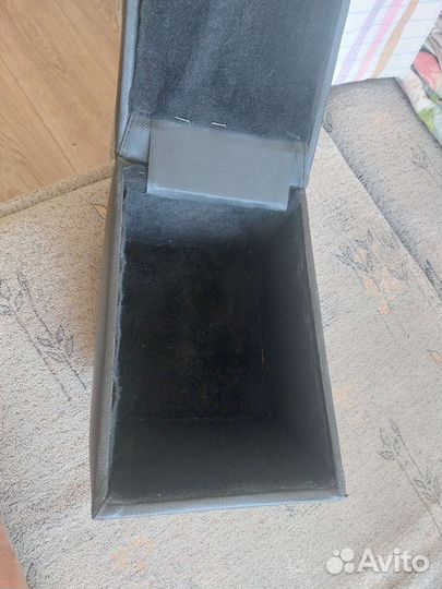 Подлокотник