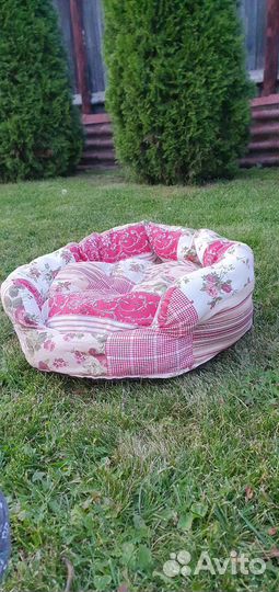 Лежанка для кошек