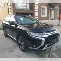 Mitsubishi Outlander 2.0 CVT, 2022, 14 км, с пробегом, цена 3 250 000 руб.