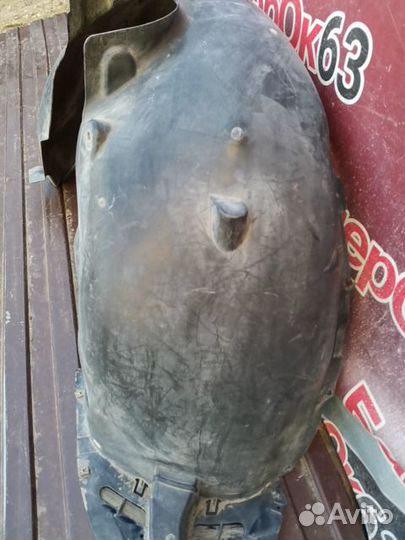 Подкрылок передний левый Skoda Octavia