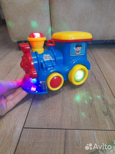 Паровозик музыкальный