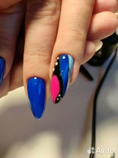 Маникюр и педикюр