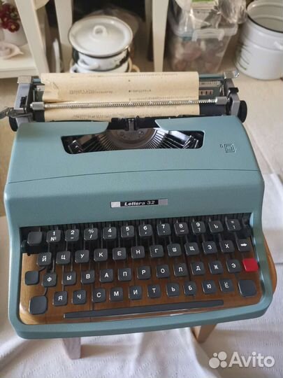 Печатная пишущая машинка olivetti letera 32