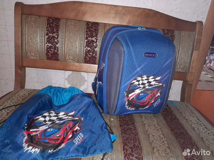 Ранец школьный каркасный