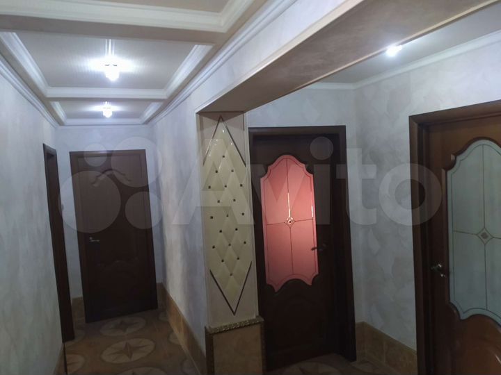 3-к. квартира, 87 м², 1/5 эт.