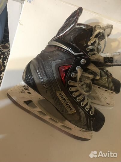 Хоккейные коньки bauer