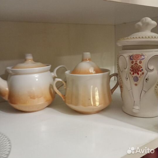 Чайник заварочный, конфтницы, сахарницы