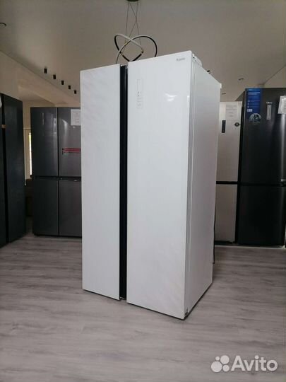 Холодильник Side by Side Бирюса SBS 587 новый