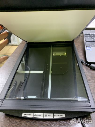 Canon сканер LiDE100