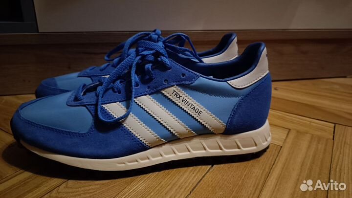 Кроссовки adidas