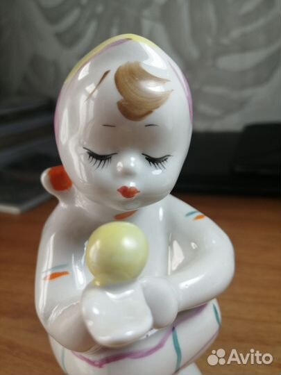 Фарфоровые статуэтки СССР девочка с одуванчиком