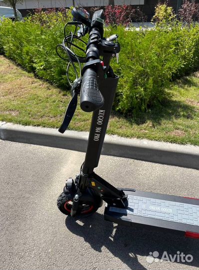 Электросамокат Кugоо Мах Sрееd