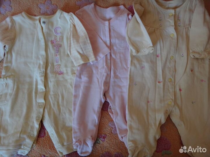 Одеяла,постельное белье, одежда для новорожденного