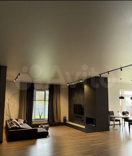 Дом 260 м² на участке 10 сот.