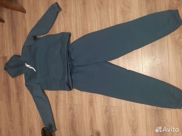 Спортивный костюм