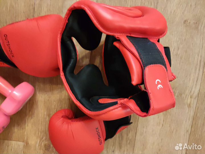 Шлем и Боксерские перчатки