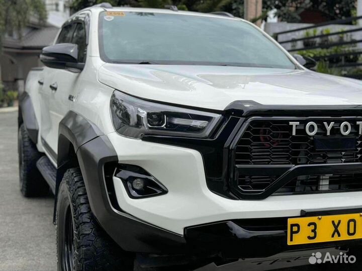 Toyota Hilux 2.8 AT, 2019, 37 000 км