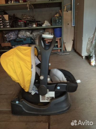 Детское автокресло-люлька