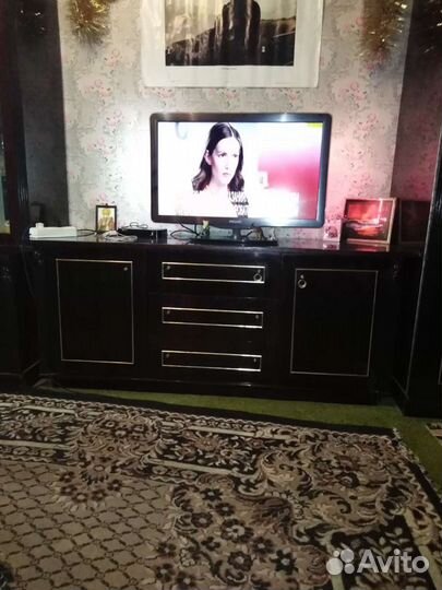 Мебельный гарнитур жилой комнаты оникс в отличном