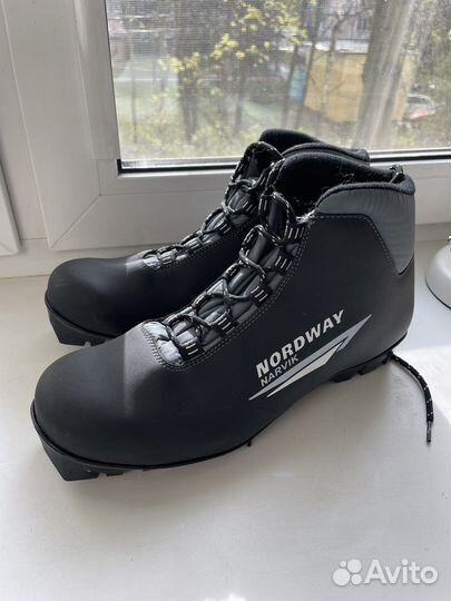 Лыжные ботинки для беговых лыж,44