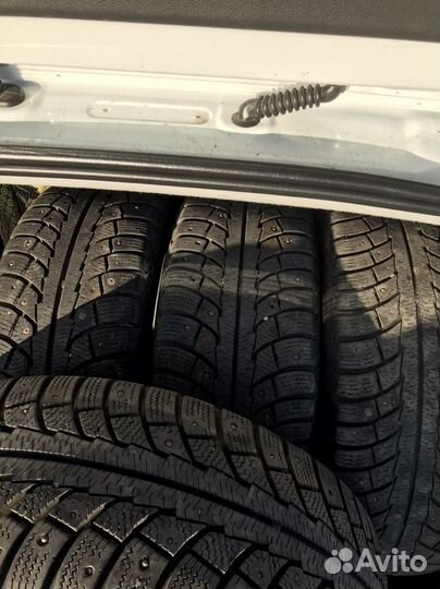 Matador MP 30 Sibir Ice 2 205/55 R16