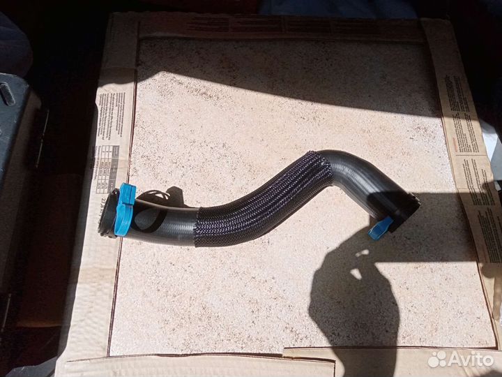 Патрубок радиатора нижний правый шевроле малибу 9