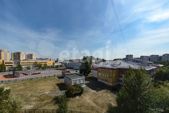 2-к. квартира, 52 м², 6/9 эт.