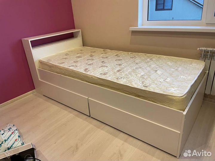 Кровать 90х200