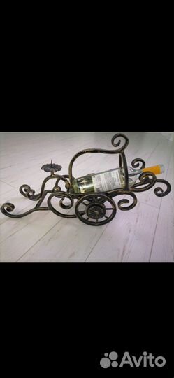 Кованая подставка под бутылку