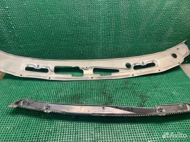 Водосток Nissan Prairie PNM11 SR20(DE) 1997