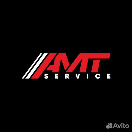 Ученик мастера по полировке автомобиля