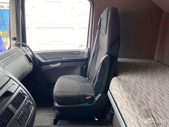 1844380 Сиденье пассажирское механическое