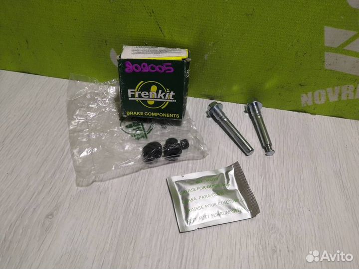 Направляющая (кузов наружные) Митсубиси Лансер 9