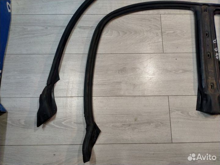 Уплотнительная резинка Toyota Chaser GX100 1GFE