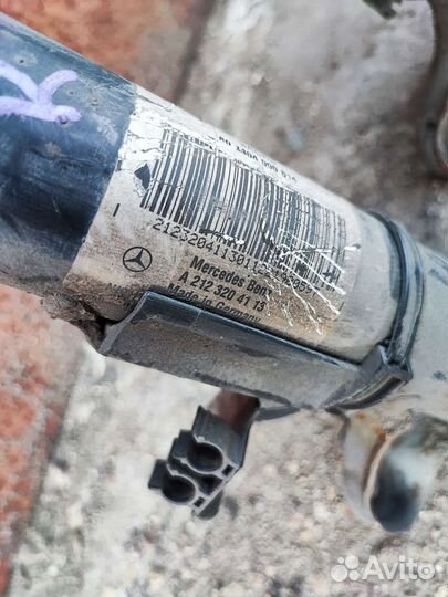 Стойки передние Мерседес w212