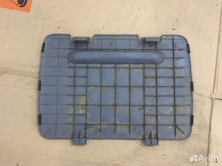 Пластик багажника Toyota RAV4 (2606)