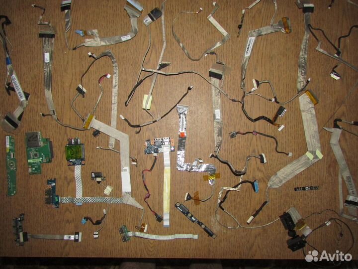 Шлейфы матрицы дисплея экрана ноутбука