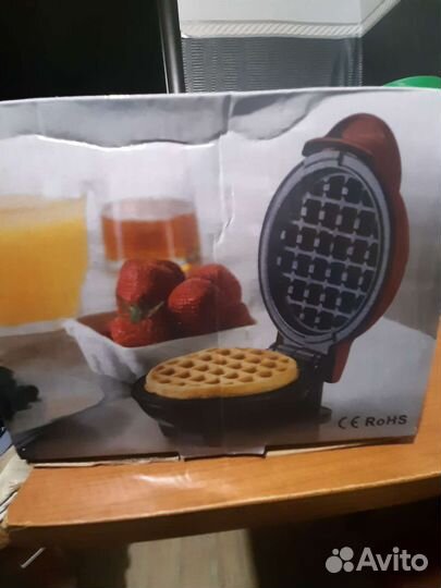 Электровафельница новая