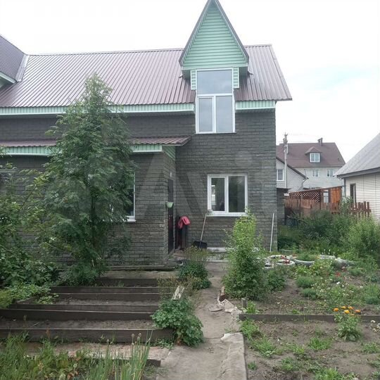 Дом 162,6 м² на участке 6,2 сот.