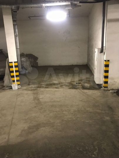 Машиноместо, 19 м²