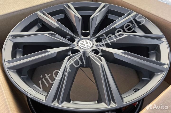 Диски на Volkswagen Tiguan R19
