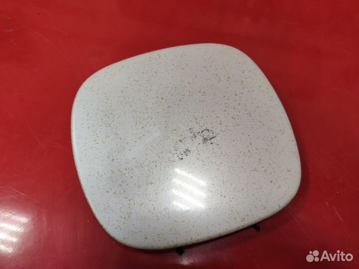 Лючок топливного бака Toyota Estima