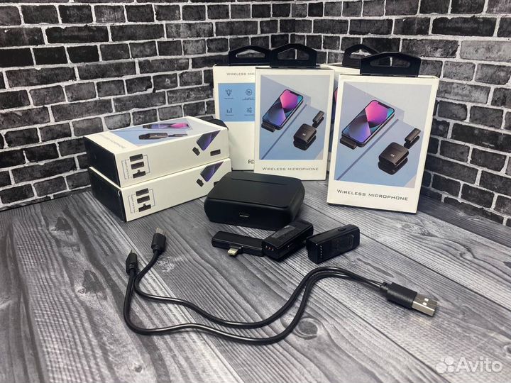 Петличный беспроводной микрофон для iPhone