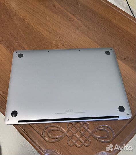 Apple MacBook Pro 2019 8 256