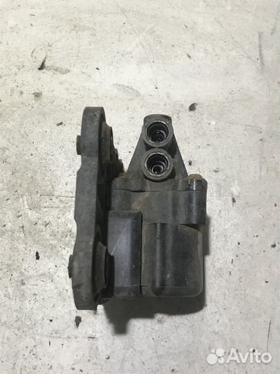 Клапан пневматический Land Rover Range Rover 3