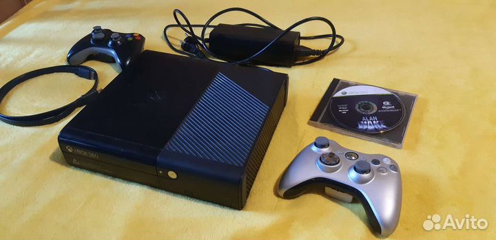 Xbox 360e 500GB (Продаю или меняю)