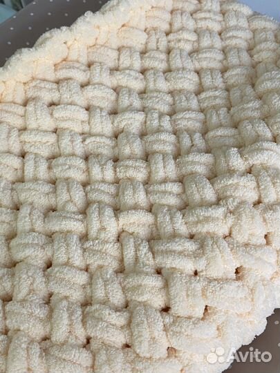 Плюшевый плед из Puffy Alize